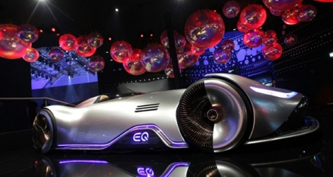 Le concept-car Mercedes EQ Silver Arrow, modèle électrique présenté au salon de Francfort, le 11 septembre 2019.