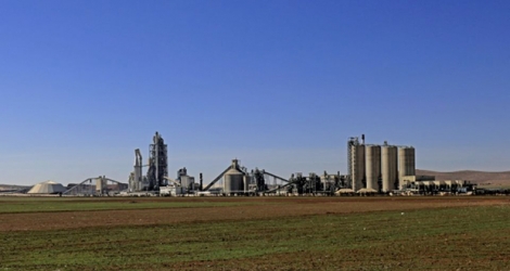Vue générale de l'usine de ciment Lafarge àJalabiya en Syrie, le 19 février 2018.