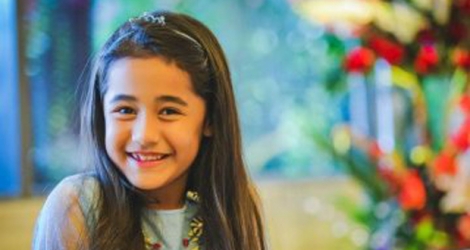 Aakriti Sharma, la petite fille de sept ans au sourire angélique, incarne Kulfi dans la série Kulfi Kumarr Bajewala.