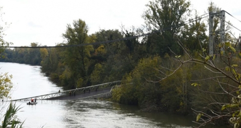 Le pont de Mirepoix-sur-Tarn effondré le 18 novembrer 2019.