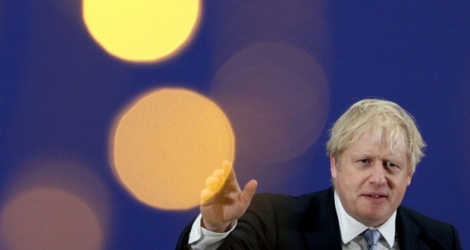 Le Premier ministre Boris Johnson lors d'une rencontre à Callestick, dans le cadre de la campagne électorale, le 27 novembre 2019.