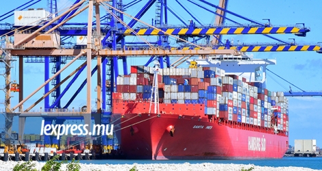 La privatisation des services portuaires a été recommandée dans un rapport de PricewaterhouseCoopers au gouvernement. Cela, dans le but d’augmenter la productivité.