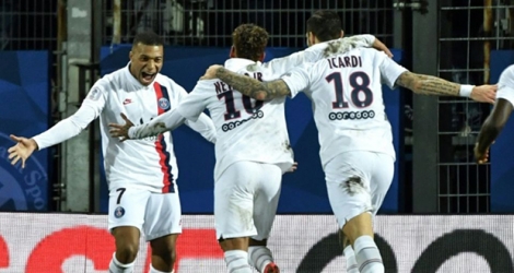 La joie du trio offensif du PSG, Kylian Mbappé, Neymar et Mauro Icardi, tous buteurs à Montpellier, le 7 décembre 2019.