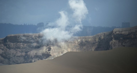 Le cratère du volcan philippin Taal le 21 janvier 2020.