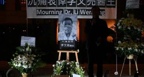 Veillée funèbre pour le docteur chinois Li Wenliang, mort après avoir contracté le nouveau coronavirus, le 7 février 2020 à Hong Kong.
