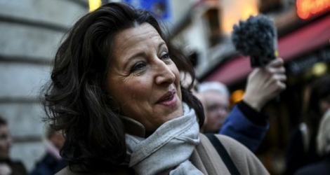 Agnès Buzyn, candidate LREM aux municipales, dans les rues du 5e arrondissement de Paris, le 18 février 2020.