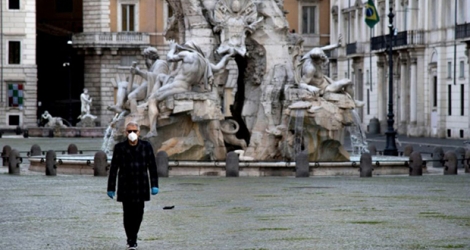 La Piazza Navona à Rome le 16 avril 2020.