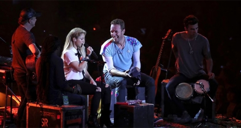 Shakira et le groupe Coldplay participent samedi à un grand concert virtuel pour soutenir la recherche d'un vaccin contre le coronavirus.