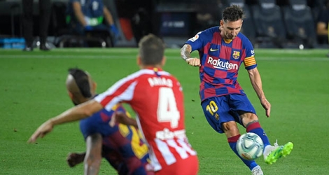 Lionel Messi a converti en panenka un pénalty provoqué par Nelson Semedo, très légèrement accroché dans la surface par Felipe.