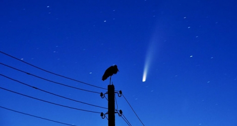 La comète est devenue visible à l’œil nu le 3 juillet, lors de son passage au périhélie.