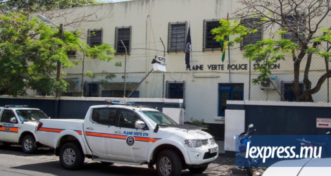 L’accusé est en détention au poste de police de Plaine-Verte.
