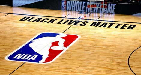 La Ligue nord-américaine de basket (NBA) a reporté les trois matches de play-offs prévus ce jeudi, au lendemain du boycott décidé par les joueurs pour protester contre les tirs de la police contre l'Afro-Américain Jacob Blake.