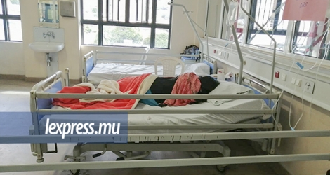 À l’hopital Jeetoo, en début de semaine, une vieille dame avait été admise en… pédiatrie.