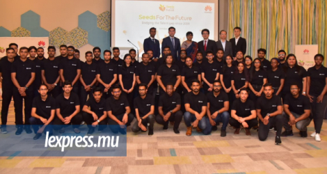 Une cinquantaine d'étudiants issus de huit universités locales sont les heureux bénéficiaires du Huawei Seeds for the future 2020. La cérémonie d'ouverture a eu lieu à Ebène, ce lundi 12 octobre. ©️ Beekash Roopun