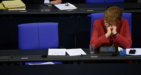 La chancelière allemande Angela Merkel à la chambre basse du parlement le 9 décembre 2020 à Berlin.