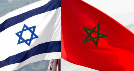 Photo montage datant du 10 décembre 2020 du drapeau israélien (g) et marocain (d) pour illustrer la normalisation des relations entre le Maroc et Israël Photo JACK GUEZ, Jody AMIET. AFP