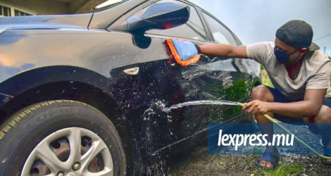 Les laveurs des voitures peuvent opérer mais ils devront changer de système.