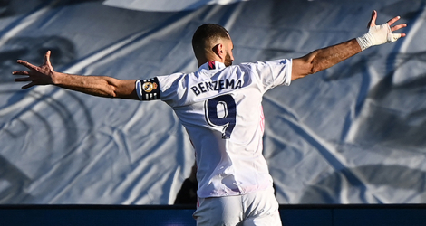 Le Real Madrid a réussi à arracher un succès à domicile contre Elche grâce à un doublé de l'attaquant français Karim Benzema, le 13 mars 2021.