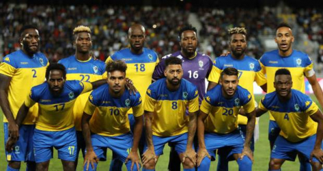 C’était avant la pandémie de Covid-19 : les joueurs gabonais lors d’un match amical entre le Maroc et le Gabon à Tanger, le 15 octobre 2019. AFP
