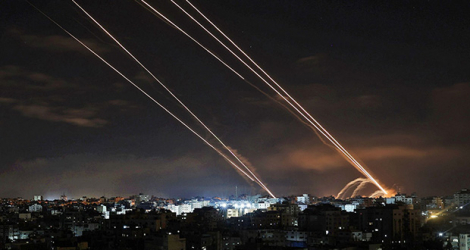 Des roquettes sont tirées depuis la bande de Gaza, enclave palestinienne sous contrôle du Hamas, en direction d'Israël.