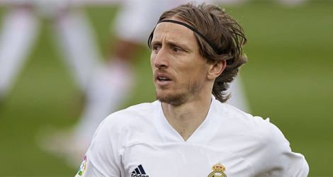 Luka Modric a prolongé d'un an, jusqu'en juin 2022, son contrat avec le Real Madrid.