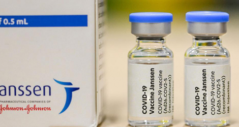 En retard par rapport au reste du monde, l’Afrique du Sud n’a vacciné qu’un peu plus d’1 % de sa population. © Crédit photo : AFP