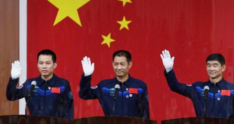 La mission Shenzhou-12 constitue le troisième lancement sur les 11 qui seront nécessaires à la construction de la station entre 2021 et 2022. Quatre missions habitées sont prévues au total. (Photo GREG BAKER / AFP)