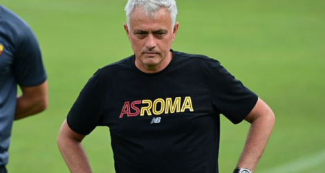 La Roma de Mourinho fera ses débuts en championnat dimanche soir contre la Fiorentina.