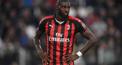 Le milieu défensif français de Chelsea Tiémoué Bakayoko retourne en prêt pour deux ans à l'AC Milan.