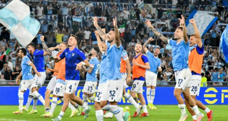 La joie des joueurs de la Lazio Rome, après avoir remporté le derby en Serie A, 3-2 face à la Roma.