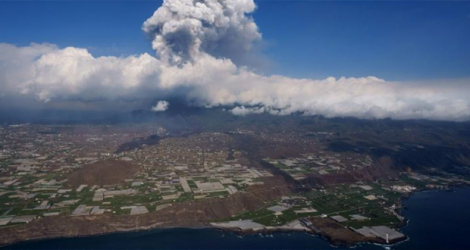 L'éruption du volcan Cumbre Vieja sur l'île de La Palma, aux Canaries, le 23 septembre 2021.