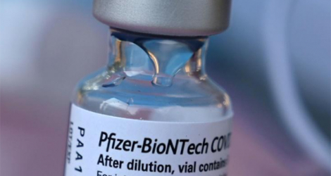Pfizer prévoit désormais d'écouler cette année pour 36 milliards de dollars du sérum qu'il développe en partenariat avec la biotech allemande BioNTech.