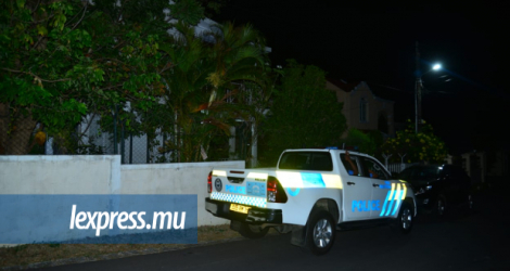 La police était mobilisée hier soir à Roches-Brunes, au domicile de la mère de Randir Hurdowar, là où il s’est donné la mort.