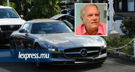 La Mauritius Revenue Authority a découvert que le véhicule d’Ashish Kumar Seeburrun était utilisé par Thierry Lagesse (en médaillon).