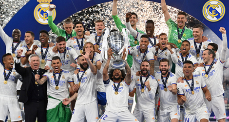 La joie des Madrilènes, champions d'Europe après leur victoire, 1-0 en finale face à Liverpool, le 28 mai 2022 au Stade de France à Saint-Denis.