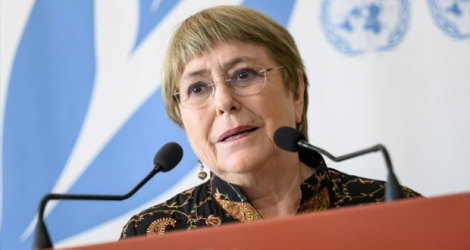 Michelle Bachelet lors d'une conférence de presse, le jour de l'ouverture de la 50ème session du Conseil des droits de l'homme, le 13 juin 2022 à Genève.