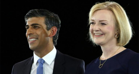 Rishi Sunak (g) et Liz Truss, les deux candidats au poste de Premier ministre du Royaume-Uni, à Londres, le 31 août 2022.