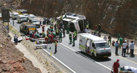 Un accident de bus près de la ville de De Doorns, en Afrique du Sud, en mars 2013. © /AP/SIPA
