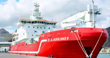 Le bateau sud-africain «S.A. Agulhas II» sera pendant plus de deux mois le sanctuaire d’une centaine de scientifiques passant des Français à des Mauriciens.