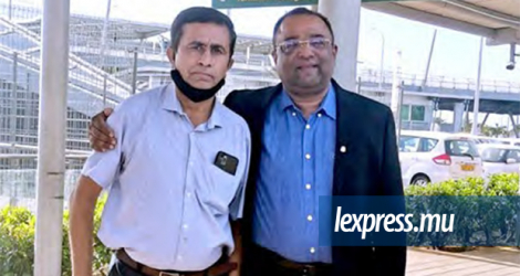 Le Dr Rajasekhar Perumalla et Maheshwarsingh Chackhoor du Rotary, lors de la visite du spécialiste en septembre dernier.