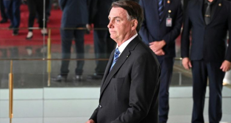 Le président sortant du Brésil, Jair Bolsonaro, s'apprête à faire ses premières déclarations depuis sa défaite à l'élection présidentielle, à Brasilia, le 1ᵉʳ novembre 2022.