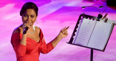 La chanteuse égyptienne Sherine Abdel Wahab lors du festival international de Carthage, le 28 juillet 2017 en Tunisie.