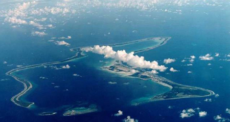 Les Américains et Britanniques redoutent que si l’archipel tombe entre les mains du gouvernement mauricien, ce dernier permettra à la Chine d’y construire une base militaire.