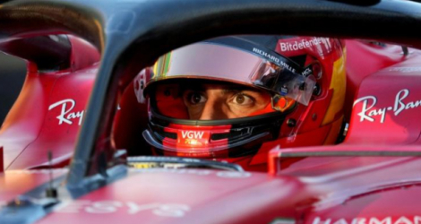 Le pilote Ferrari Carlos Sainz Jr après son accident avec l'Aston Martin de Fernando Alonso à Melbourne, le 2 avril 2023.