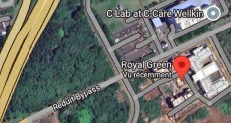 Le terrain initial alloué au MTCCT se situe au Réduit Triangle à côté de la clinique Wellkin et de Royal Green.