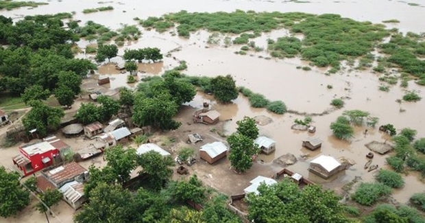 Zimbabwe Personnes Touch Es Par Les Inondations Et Le Cyclone