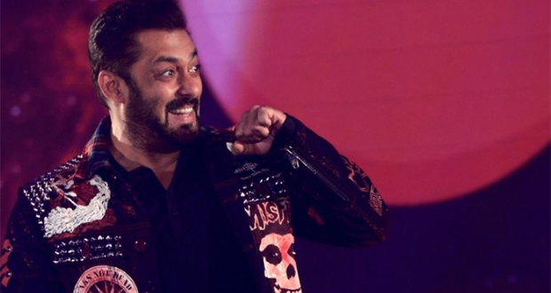 La star de Bollywood Salman Khan à Bombay le 16 octobre 2021.