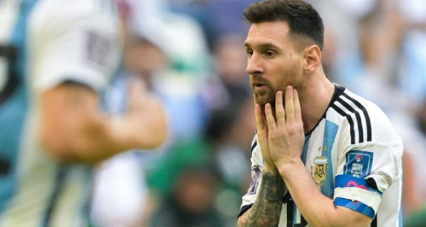 Le capitaine et attaquant de l'Argentine Lionel Messi lors du match contre l'Arabie saoudite dans le Mondial-2022, à Lusail, le 22 novembre 2022.