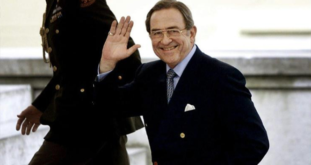 L'ex-roi de Grèce Constantin arrive au palais de Noordeinde à La Haye, le 18 mai 2001.