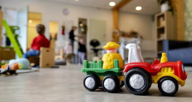 Maltraitance présumée dans une crèche : La police et la protection de l’enfance enquêtent